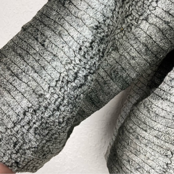 NEW DIRECTIONS Faux Fur SOFT Jacket Top Size PM - Picture 8 of 10